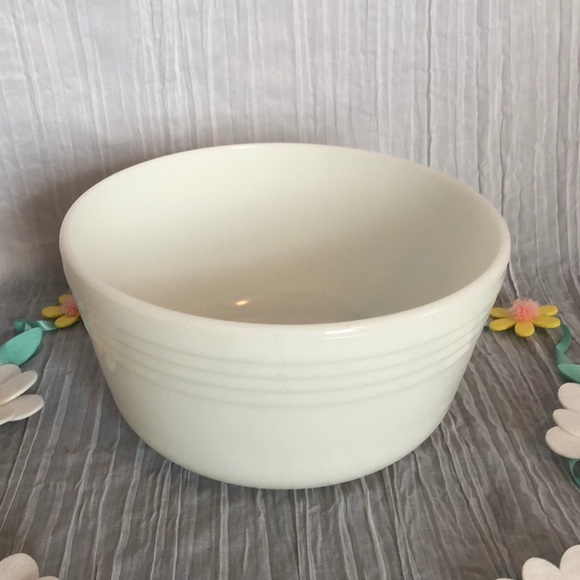 Pyrex Other - Vintage PYREX white milk glass 3 QT large ribbed mixing bowl, serving bowl 1960s